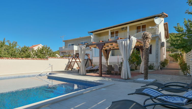 Photo 1 - Maison de 4 chambres à Stankovci avec piscine privée et vues à la mer