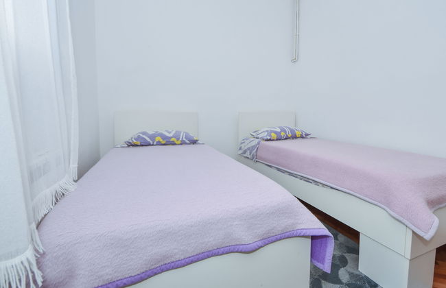 Casa de 6 quartos em Stankovci com piscina privada e jardim - Foto 13