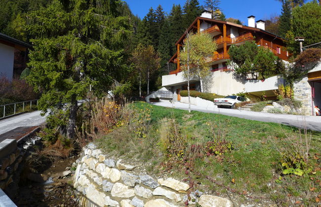 2 bedroom Apartment in Crans-Montana with garden and terrace - Photo 25