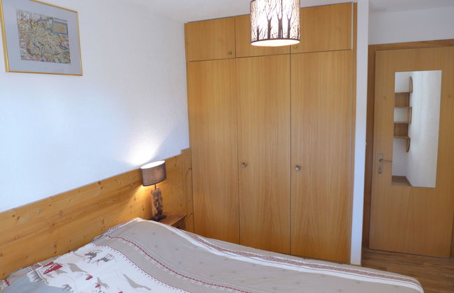 2 bedroom Apartment in Crans-Montana with garden and terrace - Photo 13