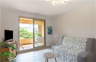 Photo 1 - Apartment in Hyères with terrace and sea view