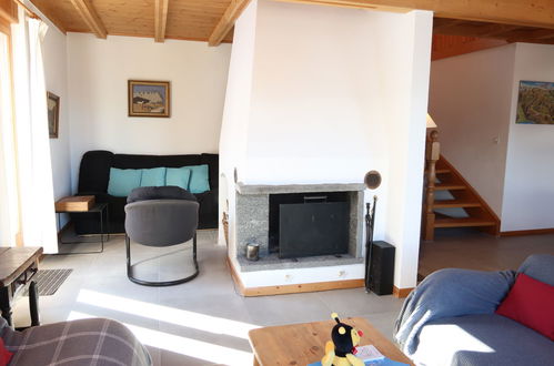 Photo 2 - 4 bedroom House in Val-d'Illiez with garden and terrace