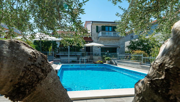4 bedroom House in Bilice with private pool and garden - Photo 3