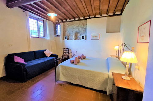 Foto 13 - Appartamento con 1 camera da letto a Greve in Chianti con piscina e giardino