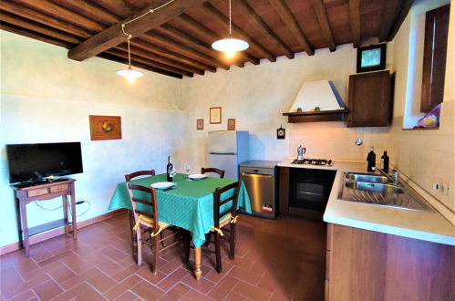 Photo 10 - 1 bedroom Apartment in Greve in Chianti with swimming pool and garden