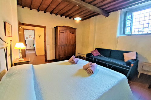 Photo 15 - 1 bedroom Apartment in Greve in Chianti with swimming pool and garden