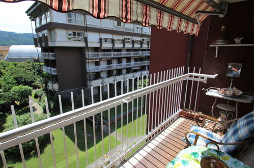 Foto 20 - Apartamento de 1 quarto em Luino com jardim e terraço