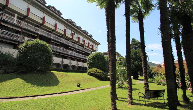 Foto 1 - Apartamento de 1 habitación en Luino con jardín y terraza