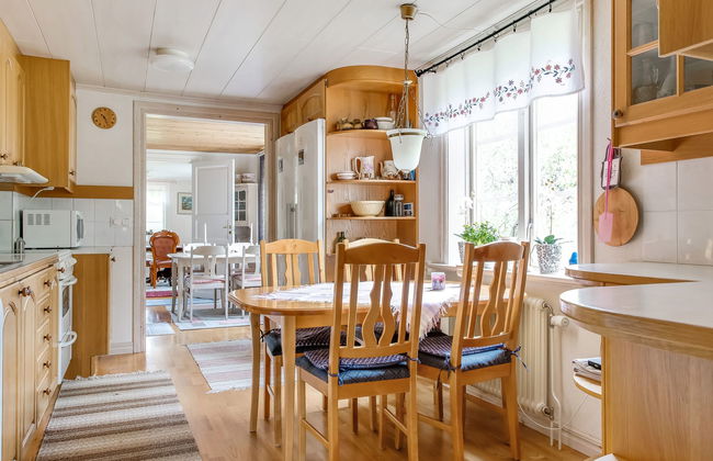 4 bedroom House in Johannishus with garden - Photo 8
