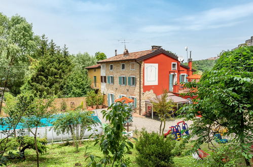 Foto 1 - Casa de 4 habitaciones en Vignale Monferrato con piscina privada y jardín