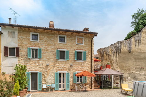 Photo 24 - Maison de 4 chambres à Vignale Monferrato avec piscine privée et jardin