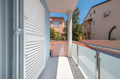 Foto 6 - Apartamento de 2 quartos em Crikvenica com terraço