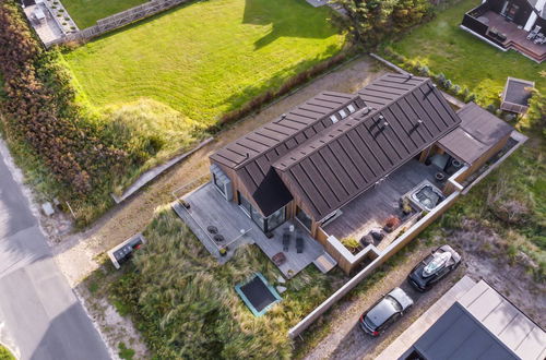 Foto 3 - Casa de 4 quartos em Blokhus com terraço e sauna