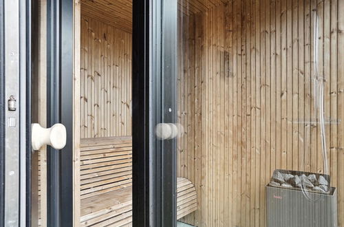 Foto 35 - Casa de 4 quartos em Blokhus com terraço e sauna