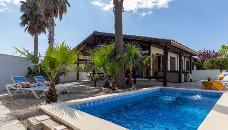 Foto 1 - Casa con 3 camere da letto a Deltebre con piscina privata e giardino