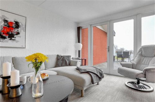 Foto 3 - Appartamento con 3 camere da letto a Aakirkeby con piscina e terrazza