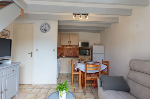 Photo 3 - 2 bedroom House in Les Mathes with terrace