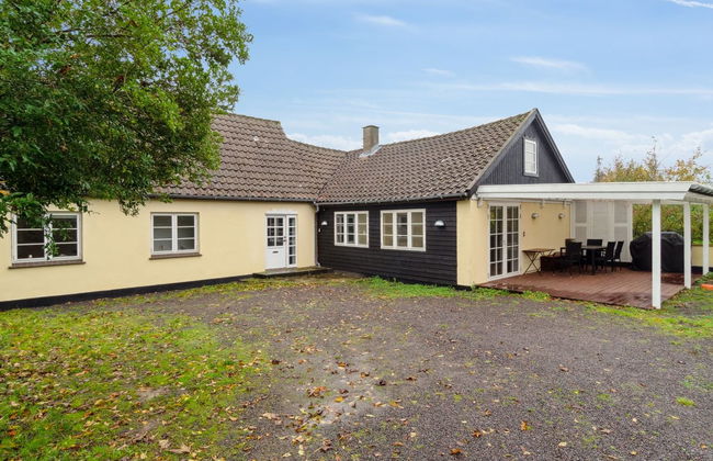 Casa de 4 quartos em Østermarie com terraço - Foto 1