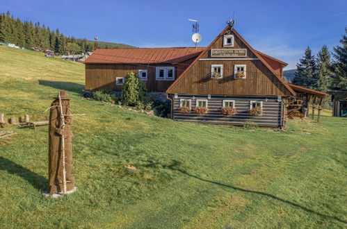 Foto 36 - Haus mit 7 Schlafzimmern in Pec pod Sněžkou mit terrasse