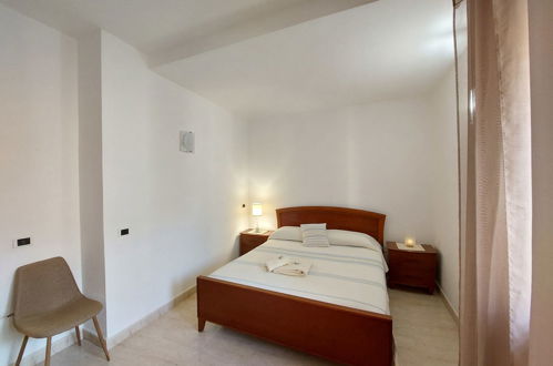 Foto 9 - Appartamento con 2 camere da letto a Palau con vista mare