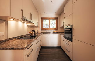 Photo 3 - 4 bedroom House in Ollon with garden and terrace