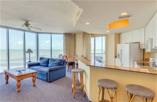 Foto 2 - Appartamento con 2 camere da letto a Fort Myers Beach con piscina e vista mare