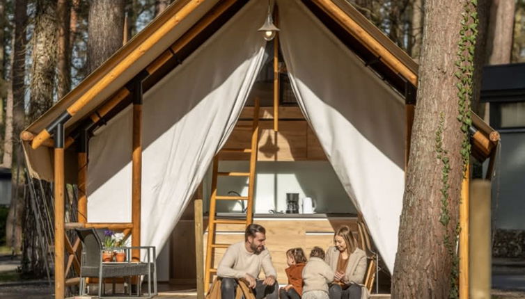 Foto 1 - Casa con 2 camere da letto a Zutendaal con piscina e terrazza