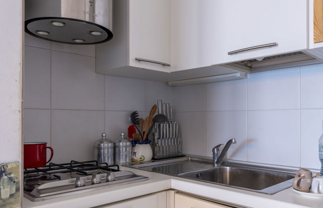 Apartamento de 2 quartos em Ospedaletti com piscina e jardim - Foto 9