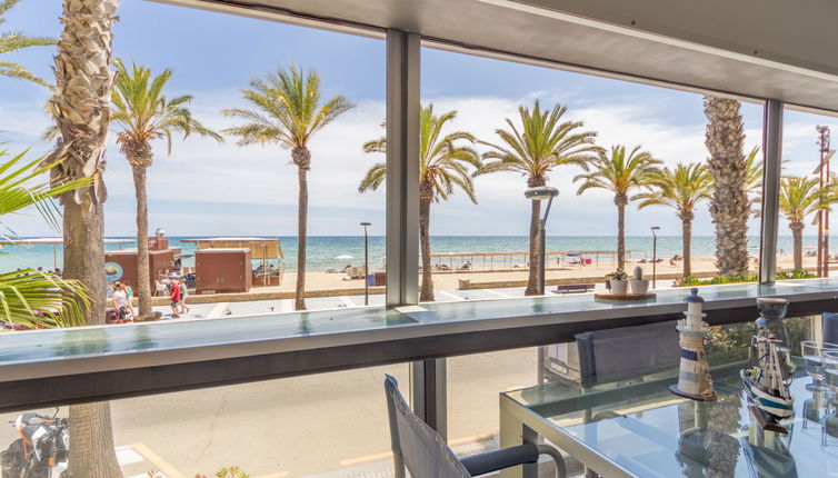 Photo 1 - 3 bedroom Apartment in Salou with terrace and sea view