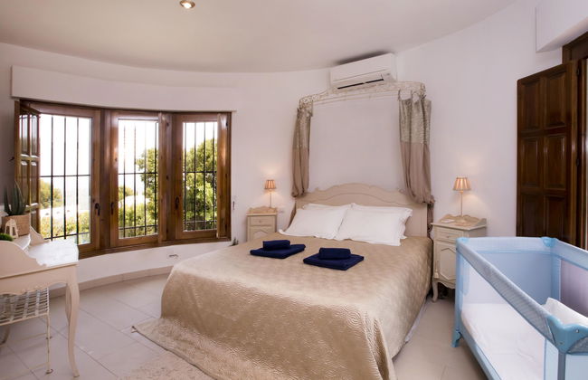 Casa de 4 quartos em Pego com piscina privada e jardim - Foto 13