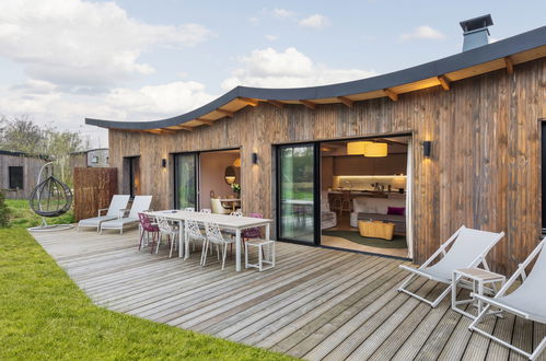 Photo 19 - Appartement de 4 chambres à Villeneuve-le-Comte avec piscine et terrasse