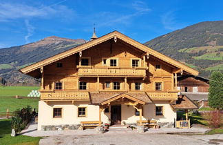 Photo 1 - Appartement de 6 chambres à Neukirchen am Großvenediger avec jardin et vues sur la montagne