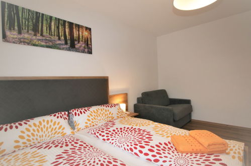 Foto 17 - Apartment mit 2 Schlafzimmern in Hart im Zillertal mit garten und blick auf die berge