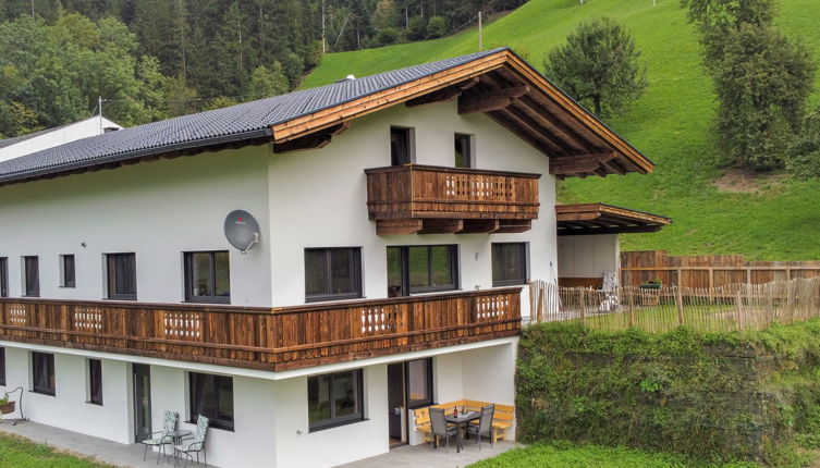 Photo 1 - Appartement de 2 chambres à Hart im Zillertal avec jardin et vues sur la montagne