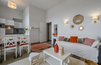 Foto 1 - Appartamento con 2 camere da letto a Baden con piscina e vista mare