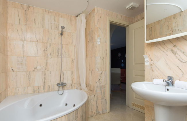 Appartement de 2 chambres à Arona avec piscine et terrasse - Photo 14