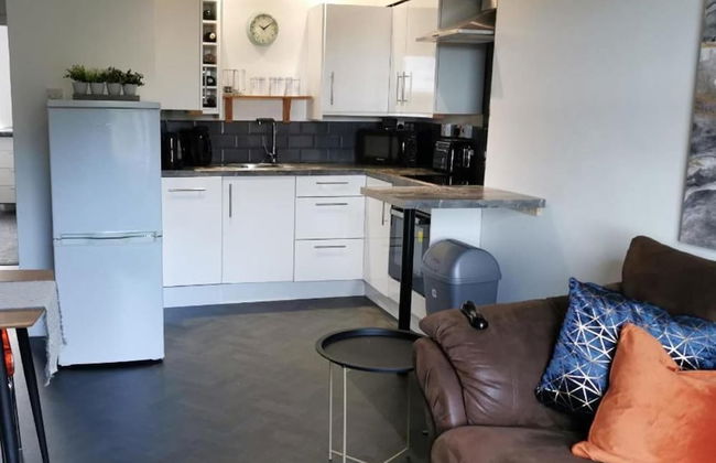 Beautiful 2-bed Seaview Apartment in Plymouth - Foto 7