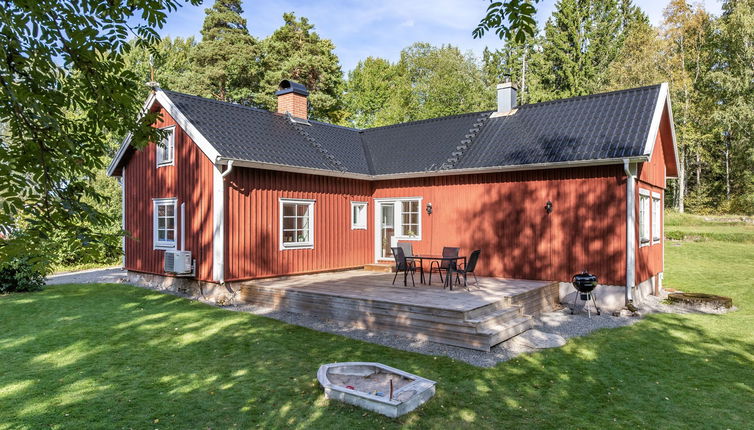 Photo 1 - Maison de 1 chambre à Falköping avec jardin et terrasse