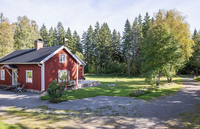 2 bedroom House in Falköping with garden and terrace - Photo 24
