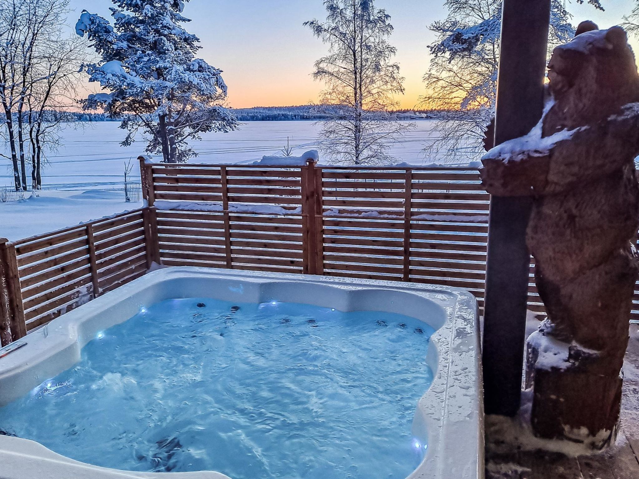 Foto 3 - Casa de 2 habitaciones en Rovaniemi con sauna y vistas a la montaña