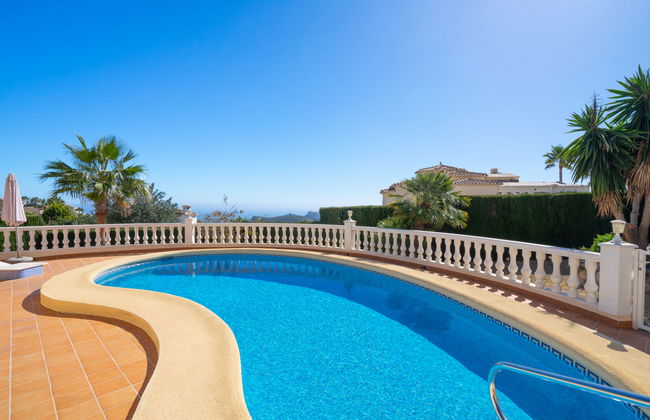 Casa de 3 quartos em Benitachell com piscina privada e jardim - Foto 15