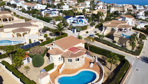 Casa de 3 quartos em Benitachell com piscina privada e jardim - Foto 5