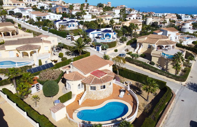 Casa de 3 quartos em Benitachell com piscina privada e jardim - Foto 5