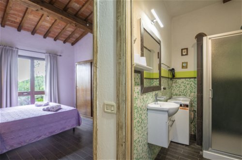 Foto 12 - Haus mit 2 Schlafzimmern in Castellina in Chianti mit privater pool und garten