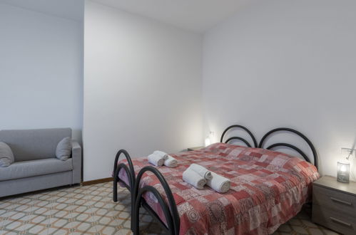 Foto 29 - Appartamento con 1 camera da letto a Finale Ligure con giardino e vista mare