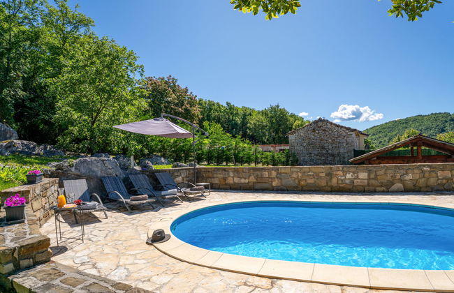 Casa de 3 quartos em Buzet com piscina privada e jardim - Foto 25