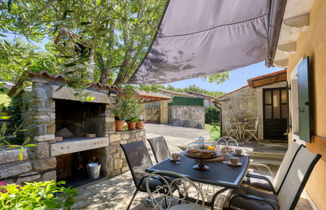 Casa de 3 quartos em Buzet com piscina privada e jardim - Foto 23