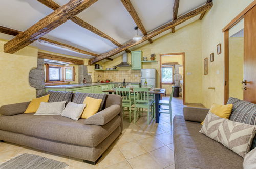 Photo 19 - 2 bedroom House in Buzet with private pool and garden