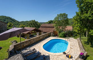 Foto 1 - Haus mit 2 Schlafzimmern in Buzet mit privater pool und garten