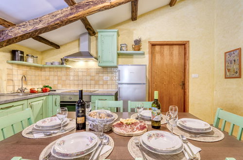 Photo 5 - 2 bedroom House in Buzet with private pool and garden
